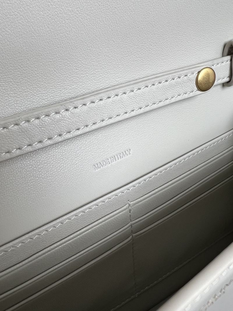 Ce1i*e triomphe bags